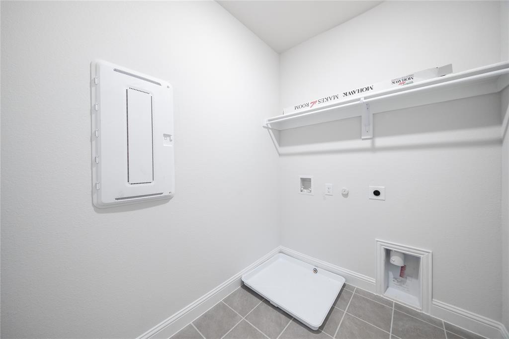 3426 Hillingdon Road Anna, TX 75409 - Photo 22 of 34 Laundry