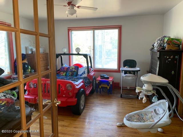 130 Elgin Way Bushkill, PA 18324 - Photo 6 of 12 Family Room