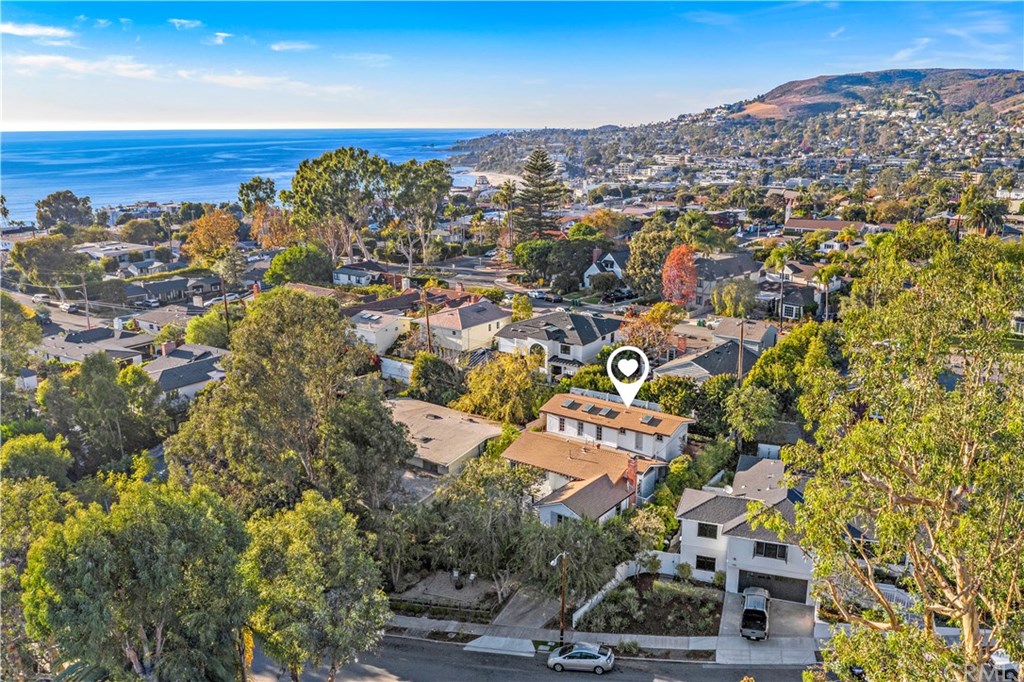 464 El Bosque Laguna Beach, CA 92651 - Photo 24 of 25 House is in proximity to the town and the most popular beaches in Laguna.