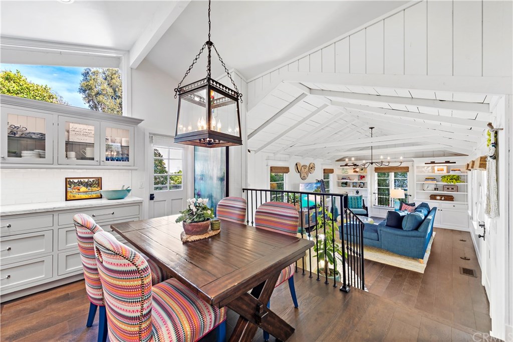 464 El Bosque Laguna Beach, CA 92651 - Photo 9 of 25