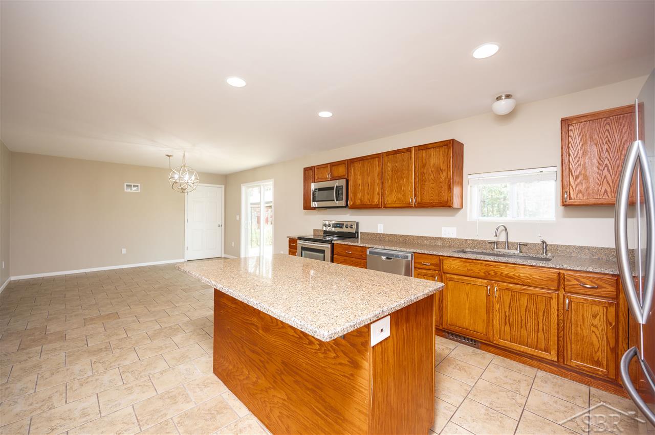 4923 Foster Road Midland, MI 48642 - Photo 4 of 21 50038266-3.JPG