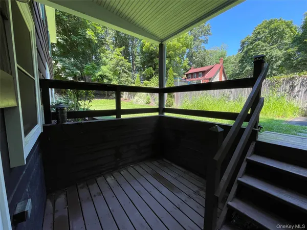 $3,200 | 328 B East Broadway, Port Jefferson, NY 11777