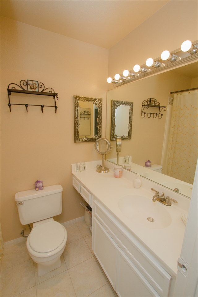 854 South Rancho Santa Fe Road, Unit D San Marcos, CA 92078 - Photo 12 of 19