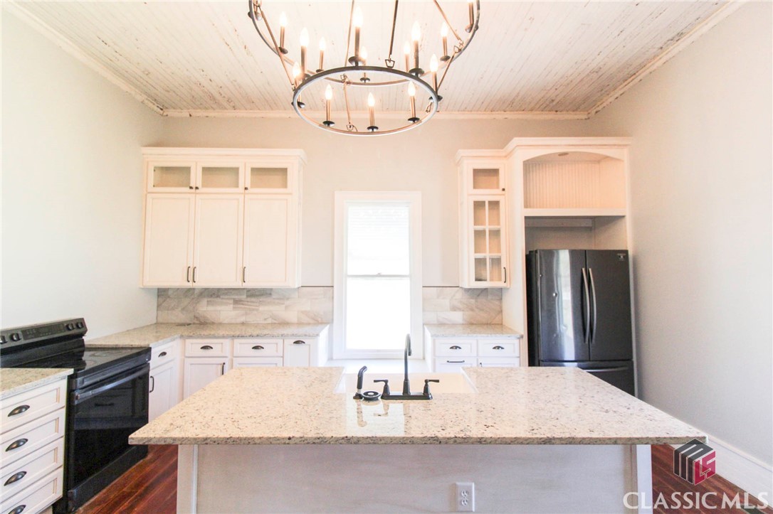 1782 Union Point Road Stephens, GA 30667 - Photo 20 of 36