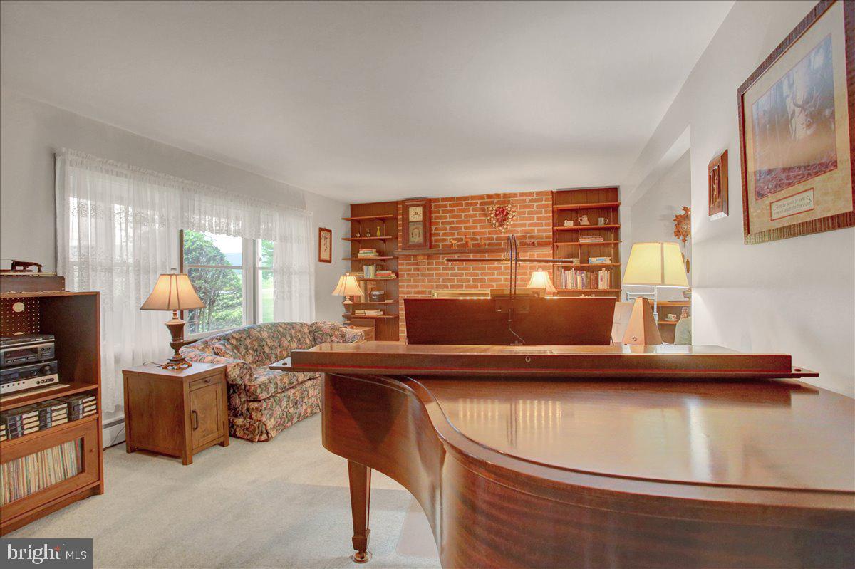 109 Capitol Hill Road Dillsburg, PA 17019 - Photo 12 of 66