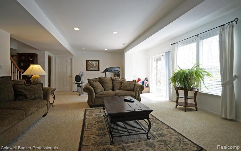 4104 Merriman Loop Howell, MI 48843 - Photo 21 of 27 21-photo-web-1024x640-80890.jpg
