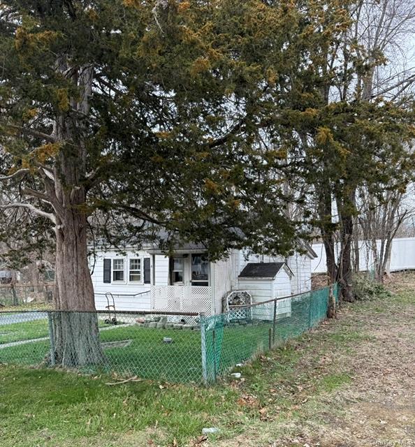 4 Benview Road Hyde Park, NY 12538 - Photo 2 of 3
