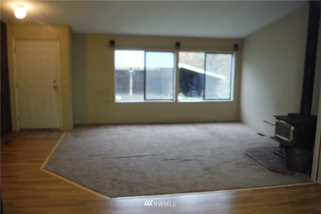 111 Bishop Road Port Angeles, WA 98363 - Photo 4 of 39 Gallery Image 4
