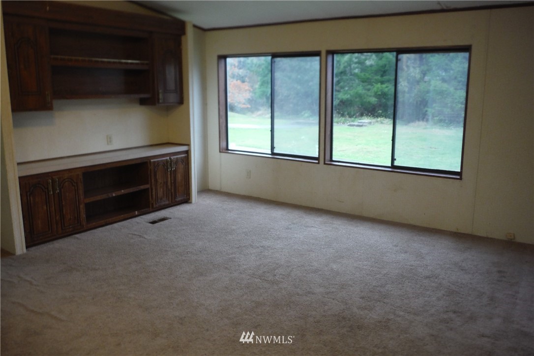 111 Bishop Road Port Angeles, WA 98363 - Photo 6 of 39 Gallery Image 6