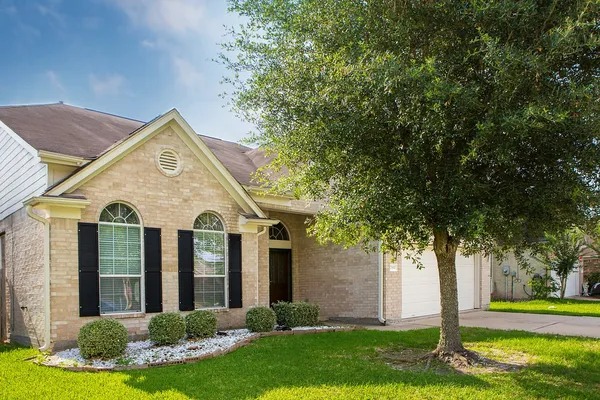 $325,000 | 2930 Westerfield Lane, Houston, TX 77084
