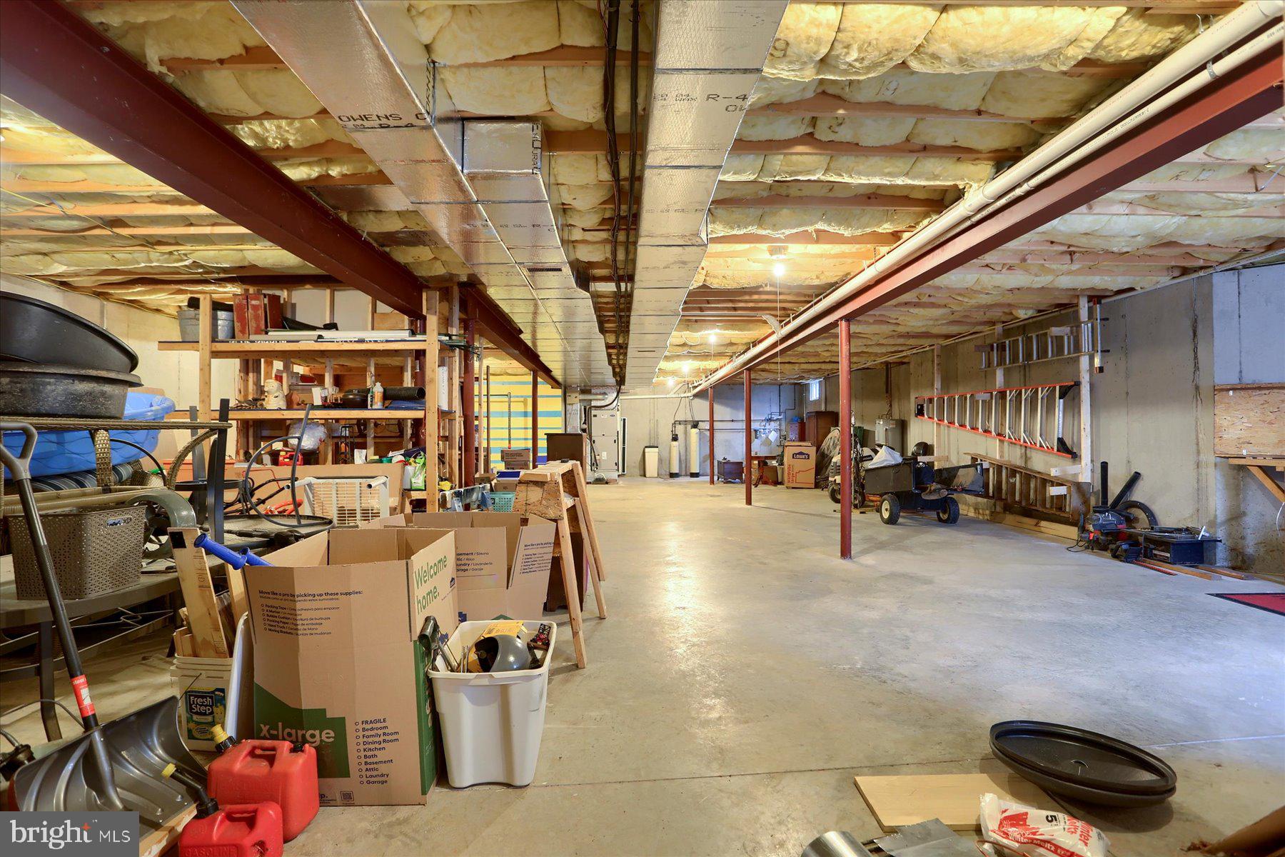 210 South Grantham Road Dillsburg, PA 17019 - Photo 46 of 56 a view of a room with gym equipment