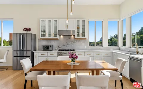 $4,250,000 | 5787 Calpine Drive, Malibu, CA 90265