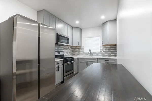 $2,600 | 7348 Florence Avenue, Unit 16, Downey, CA 90240