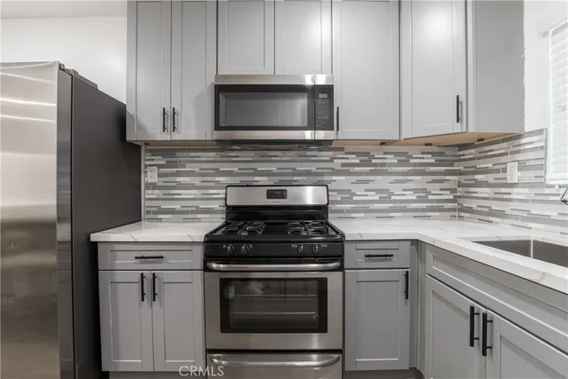 $2,700 | 7348 Florence Avenue, Unit 16, Downey, CA 90240