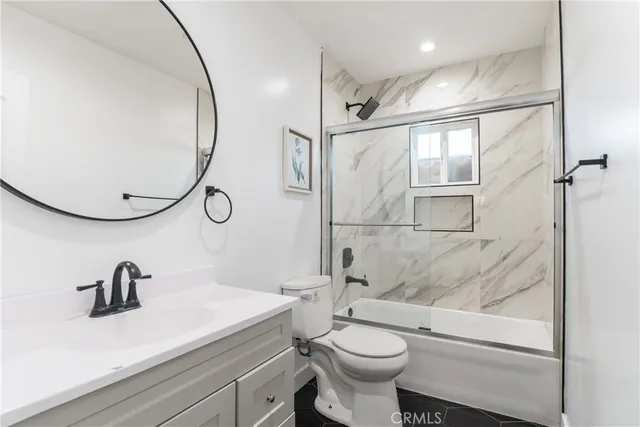 $2,700 | 7348 Florence Avenue, Unit 16, Downey, CA 90240