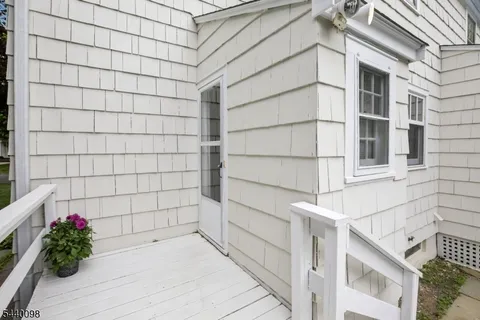 $899,000 | 31 Knollwood Avenue, Madison, NJ 07940
