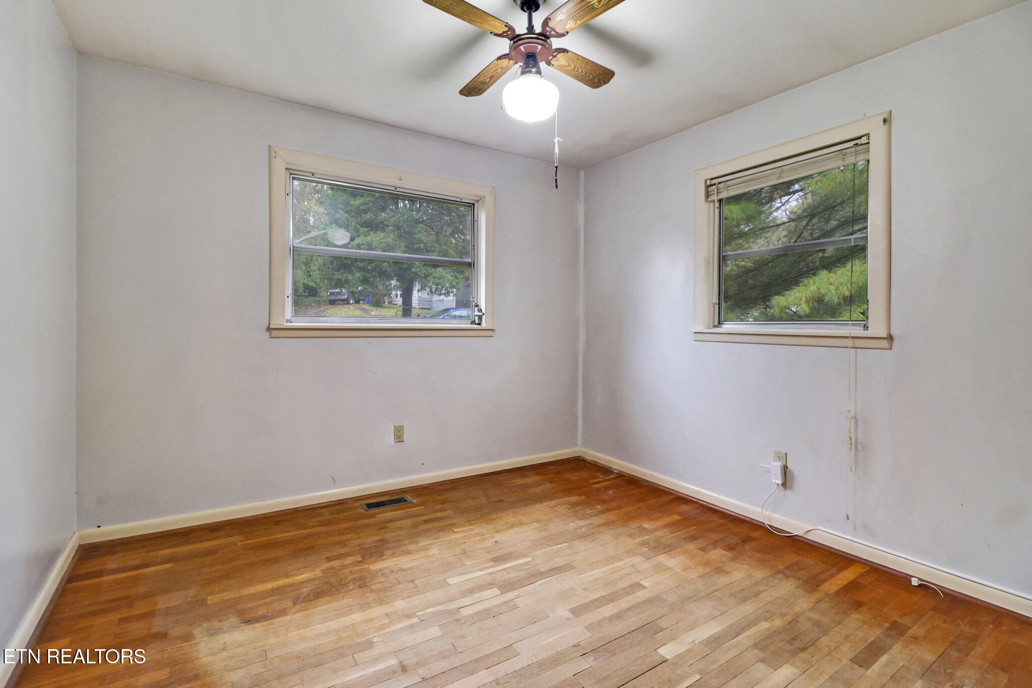 109 Wakefield Road Oak Ridge, TN 37830 - Photo 17 of 35 W-bed 3