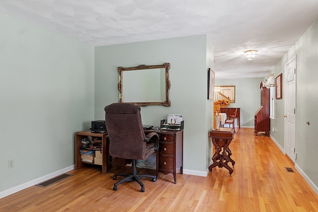 44 Blood Road Townsend, MA 01469 - Photo 19 of 36 Gallery Image 19