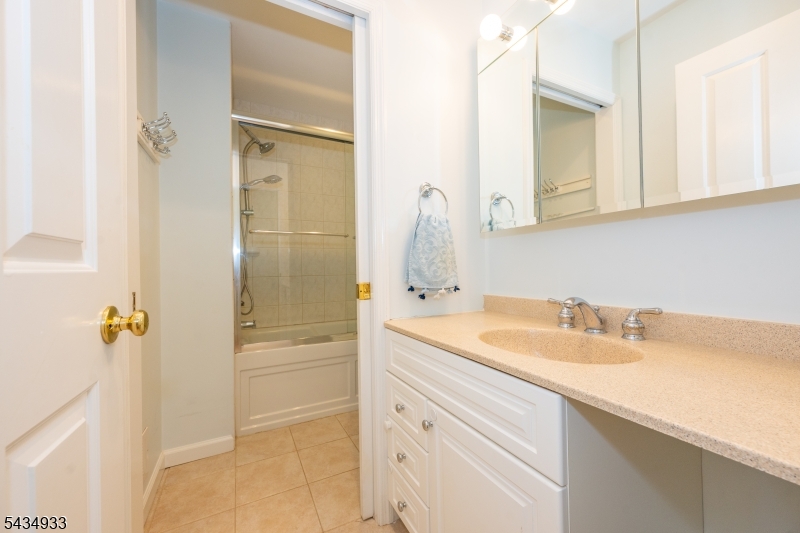 11 Southview Road Randolph, NJ 07869 - Photo 14 of 24