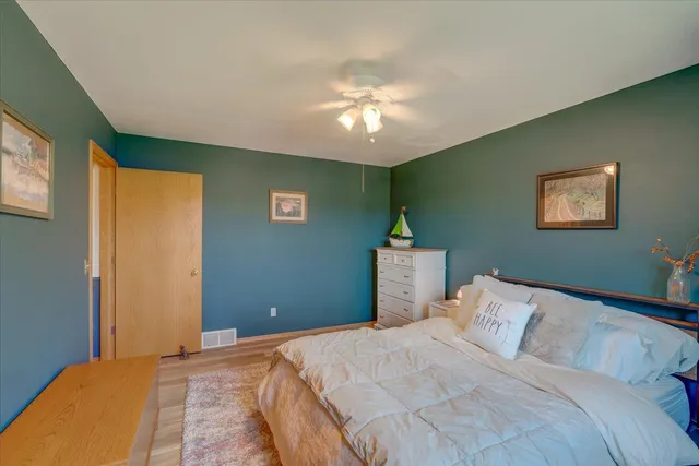 $432,500 | 933 Vista Ridge Drive, Mount Horeb, WI 53572