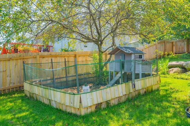 $432,500 | 933 Vista Ridge Drive, Mount Horeb, WI 53572