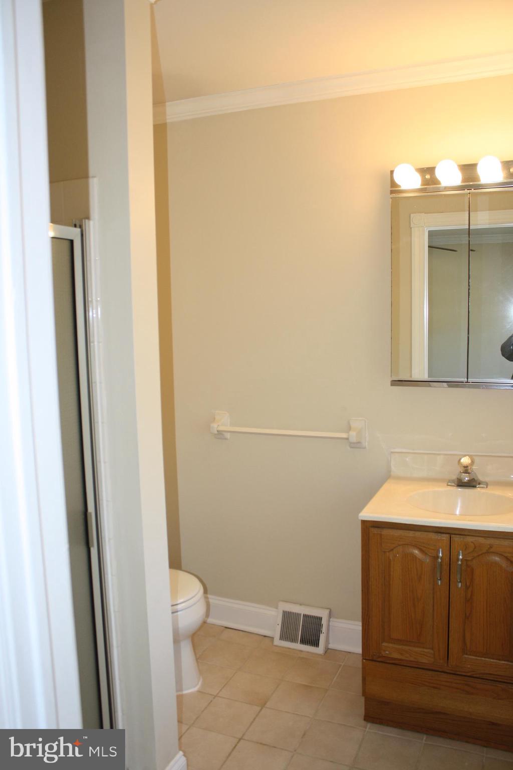 108 Chester Court Downingtown, PA 19335 - Photo 9 of 14 Master Bath