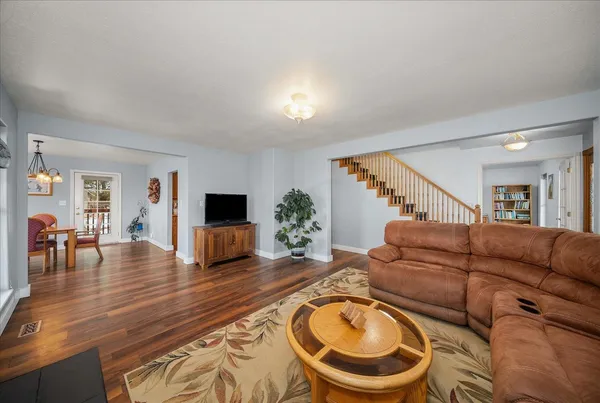 $760,000 | 32813 Highway 27, Fairfield, WA 99012