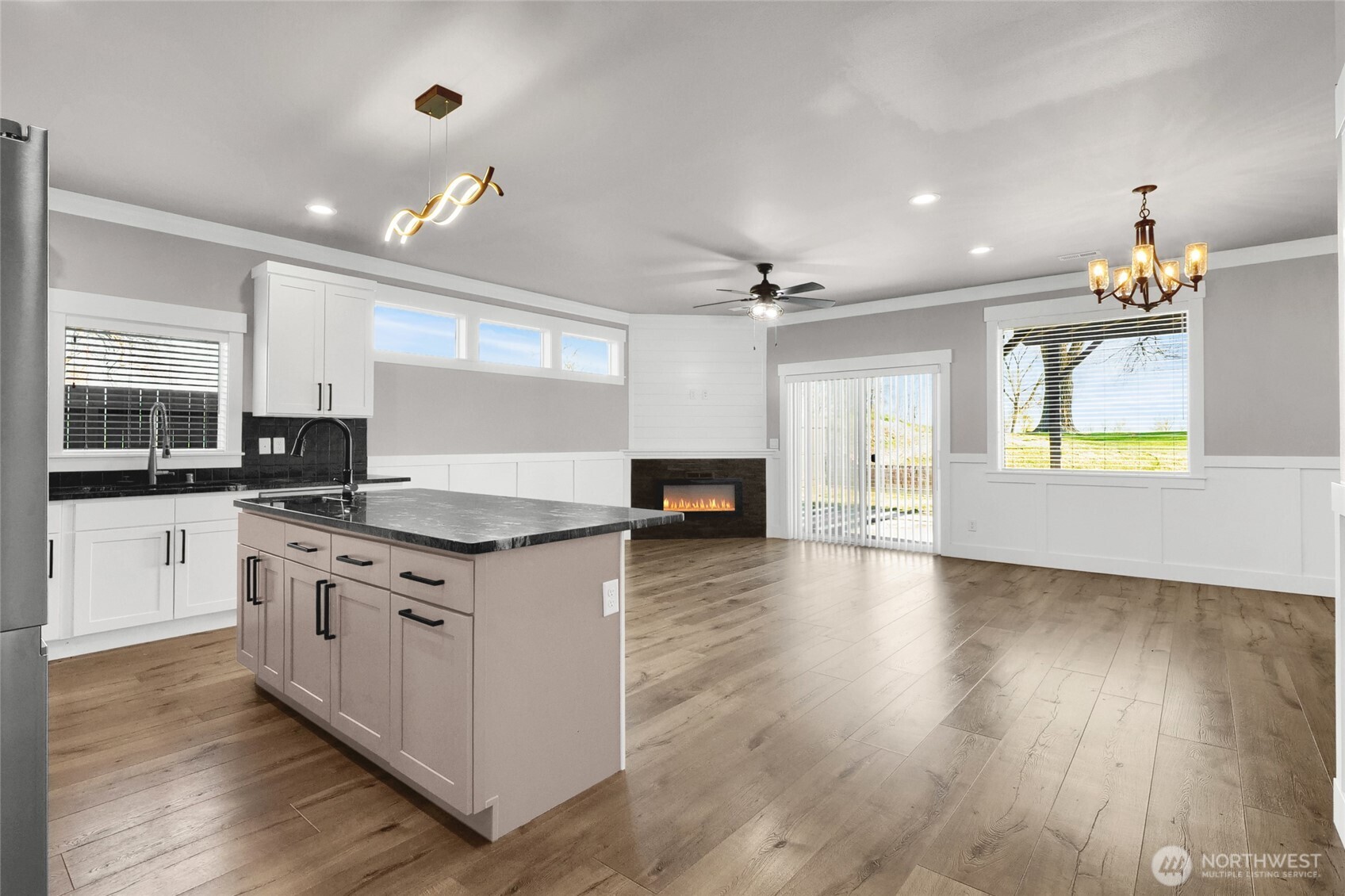 1331 Rd F .2 Northeast, Unit A&B Moses Lake, WA 98837 - Photo 9 of 37