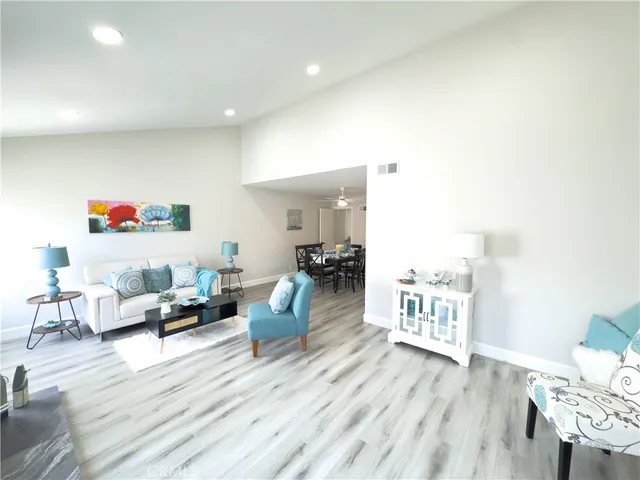 $970,000 | 1353 Termino Avenue, Long Beach, CA 90804