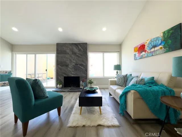 $970,000 | 1353 Termino Avenue, Long Beach, CA 90804