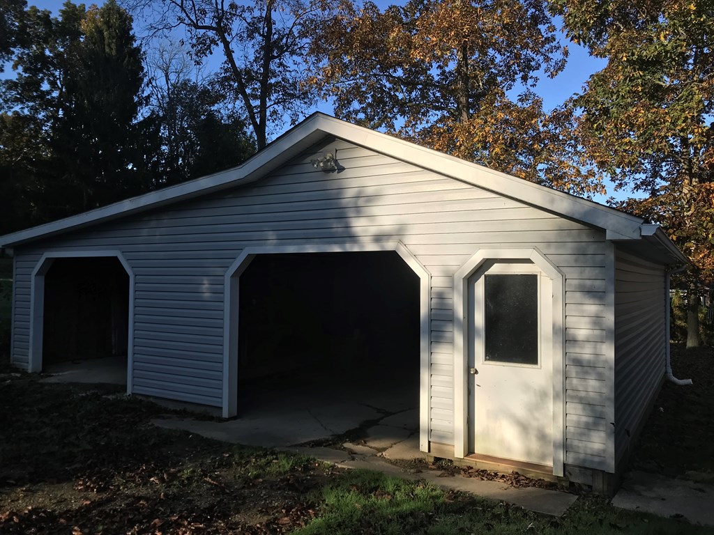 228 Mercer Road Franklin, PA 16323 - Photo 5 of 20 Gallery Image 5