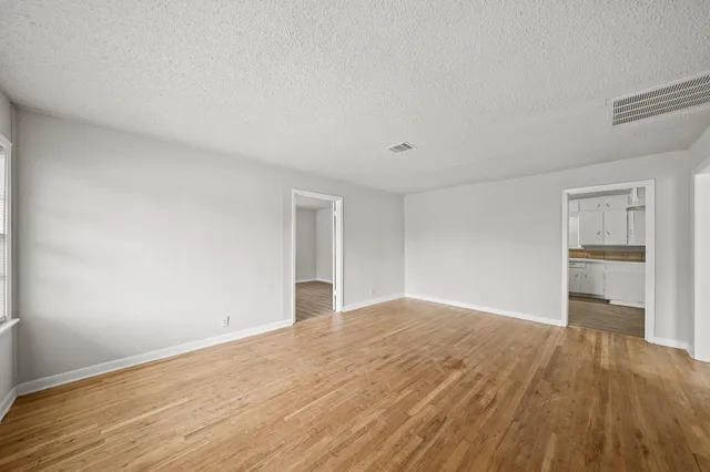 $1,525 | 6806 Woodrow Street, Texas City, TX 77591