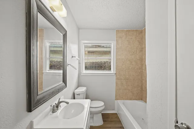 $1,525 | 6806 Woodrow Street, Texas City, TX 77591