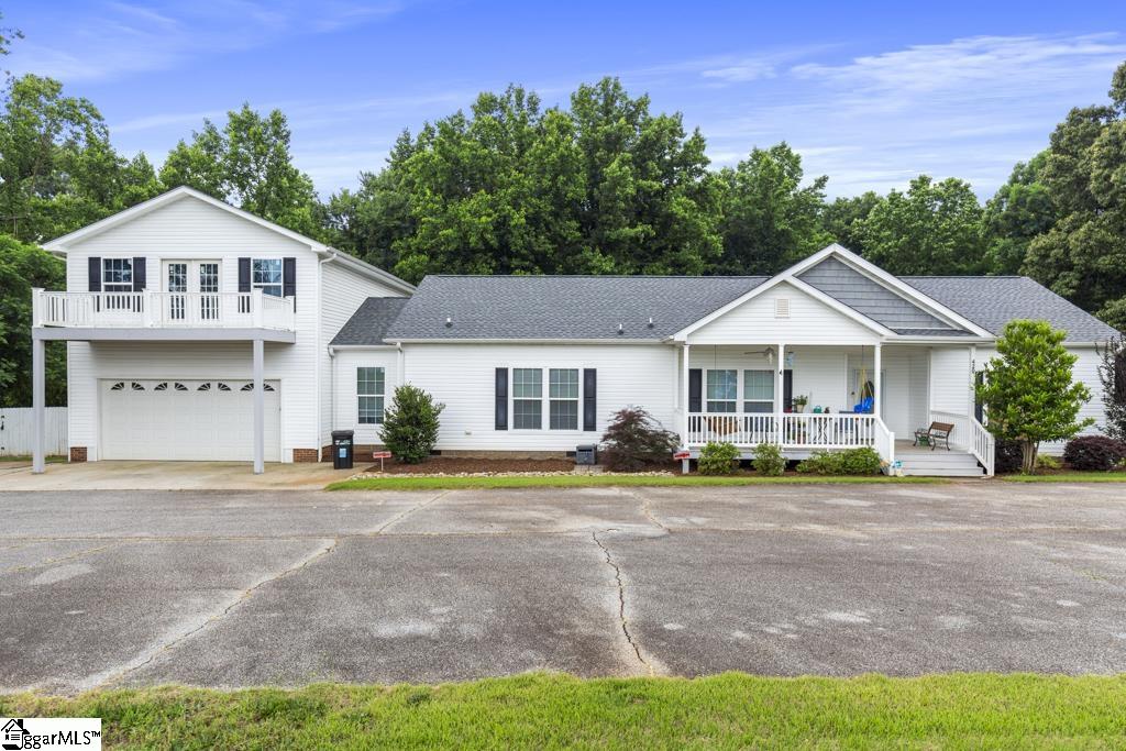 420 Earles Grove Road Westminster, SC 29693 - Photo 1 of 38
