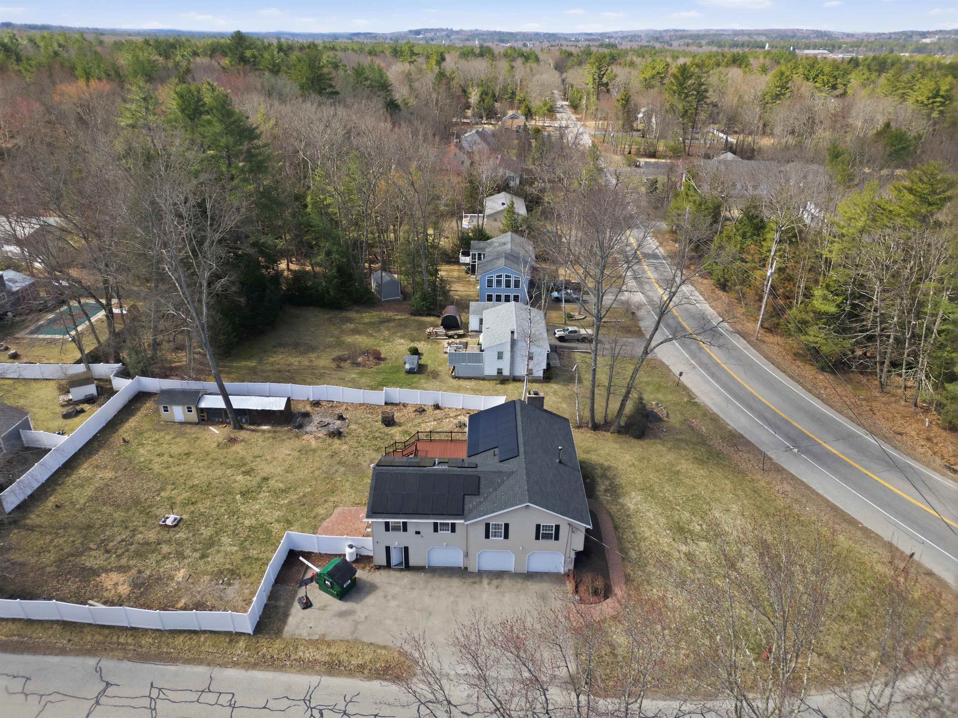 38 Vernon Avenue Rochester, NH 03867 - Photo 13 of 60