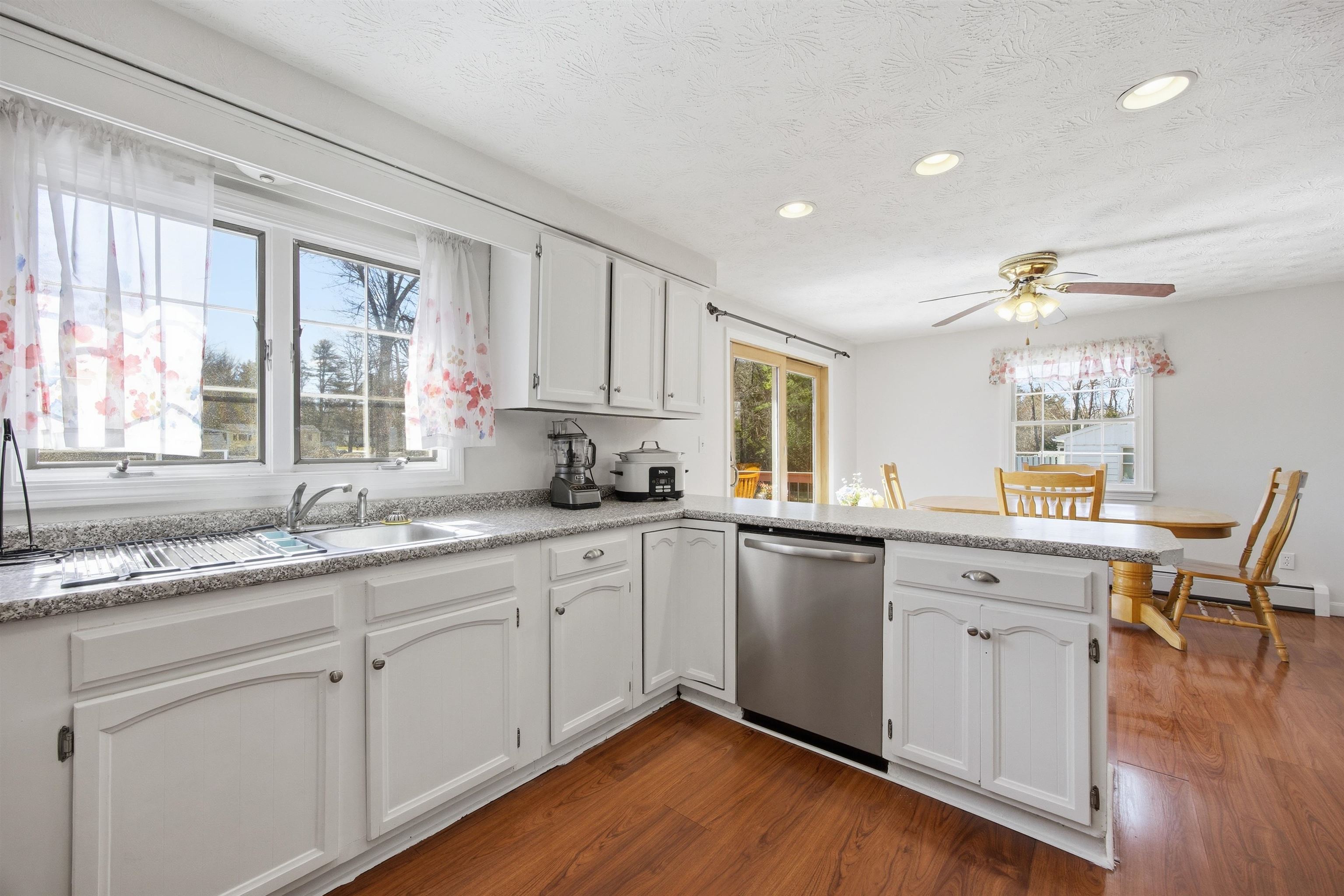 38 Vernon Avenue Rochester, NH 03867 - Photo 20 of 60