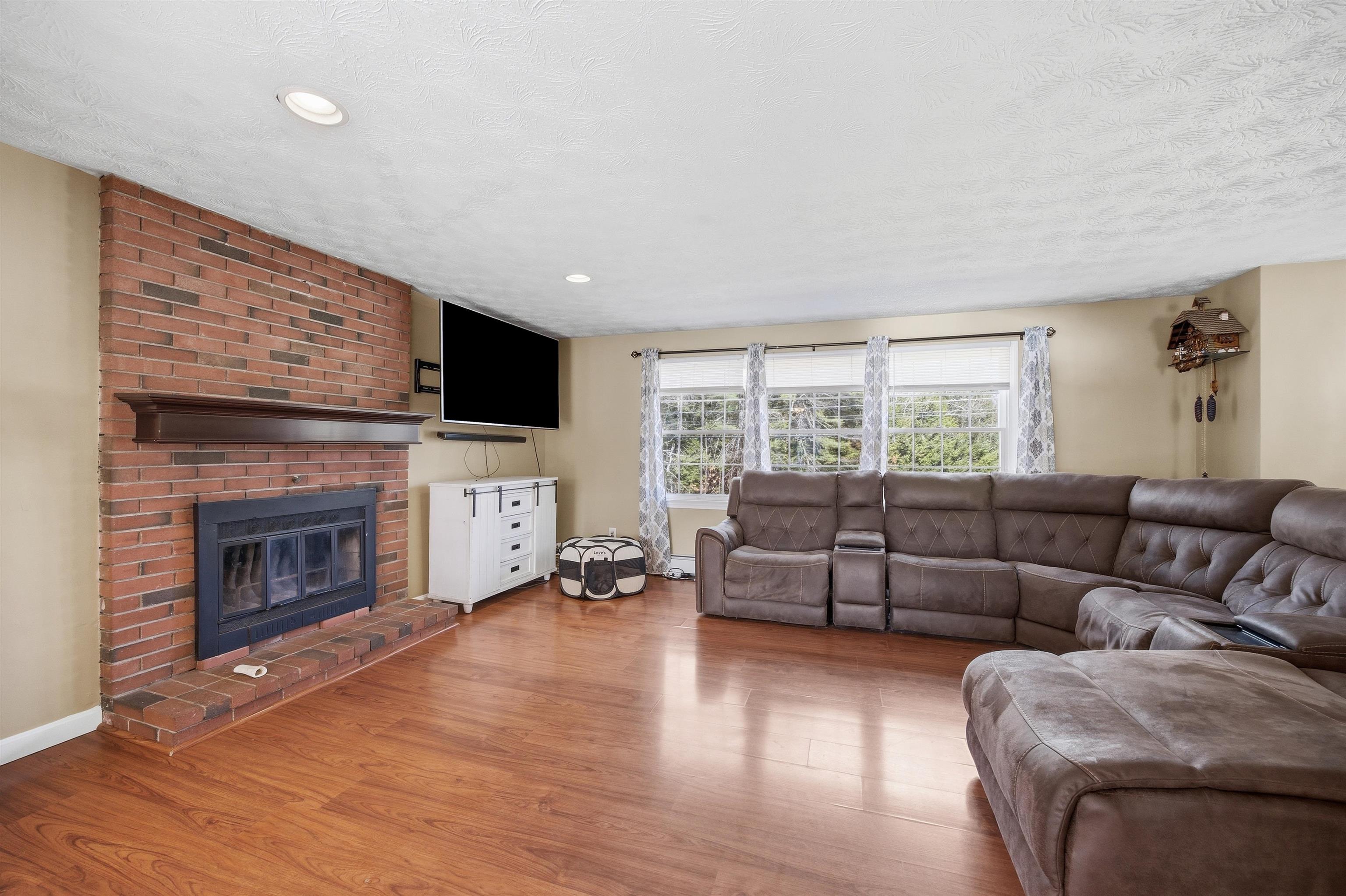 38 Vernon Avenue Rochester, NH 03867 - Photo 27 of 60