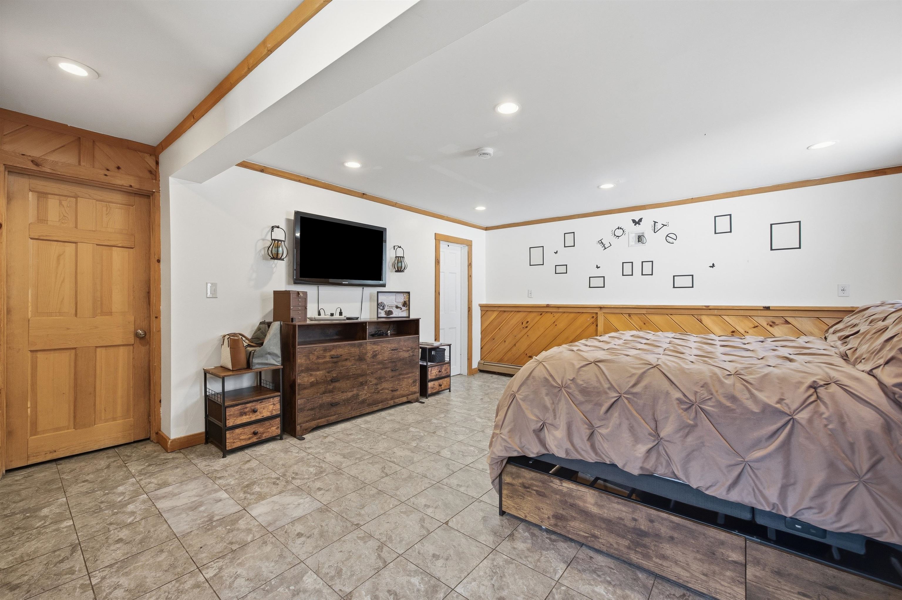 38 Vernon Avenue Rochester, NH 03867 - Photo 58 of 60