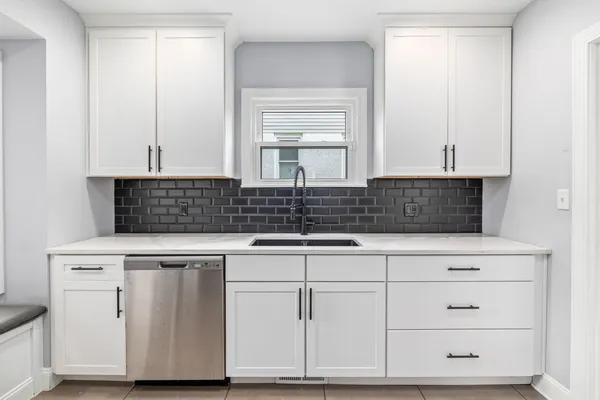 $2,000 | 513 Alger Street Southeast, Grand Rapids, MI 49507
