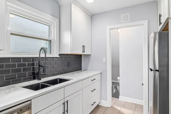 $2,000 | 513 Alger Street Southeast, Grand Rapids, MI 49507