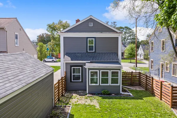 $2,000 | 513 Alger Street Southeast, Grand Rapids, MI 49507