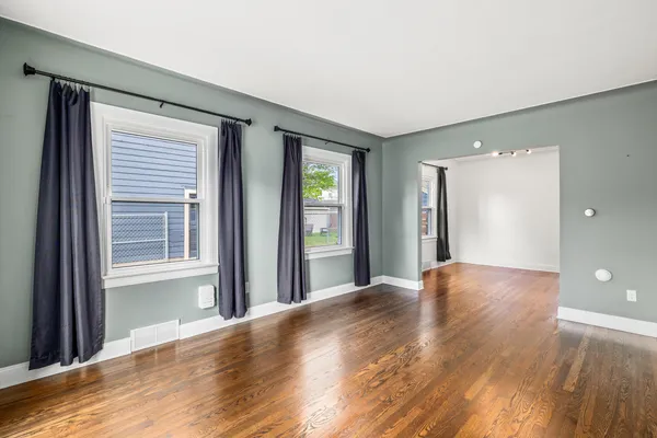 $2,000 | 513 Alger Street Southeast, Grand Rapids, MI 49507