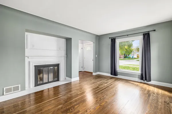 $2,000 | 513 Alger Street Southeast, Grand Rapids, MI 49507
