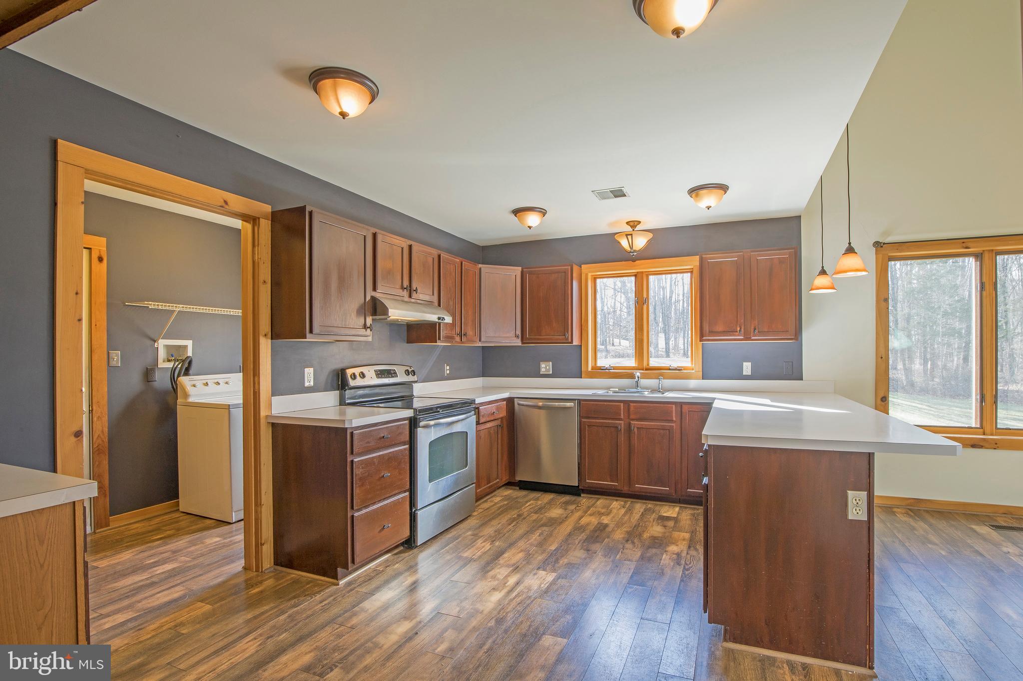 16 Iron Bridge Road Pipersville, PA 18947 - Photo 4 of 68