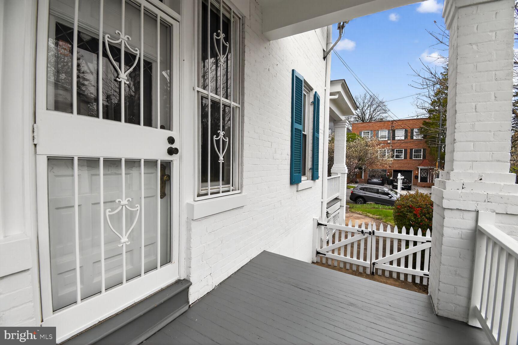 2322 37th Street Northwest Washington, DC 20007 - Photo 33 of 51