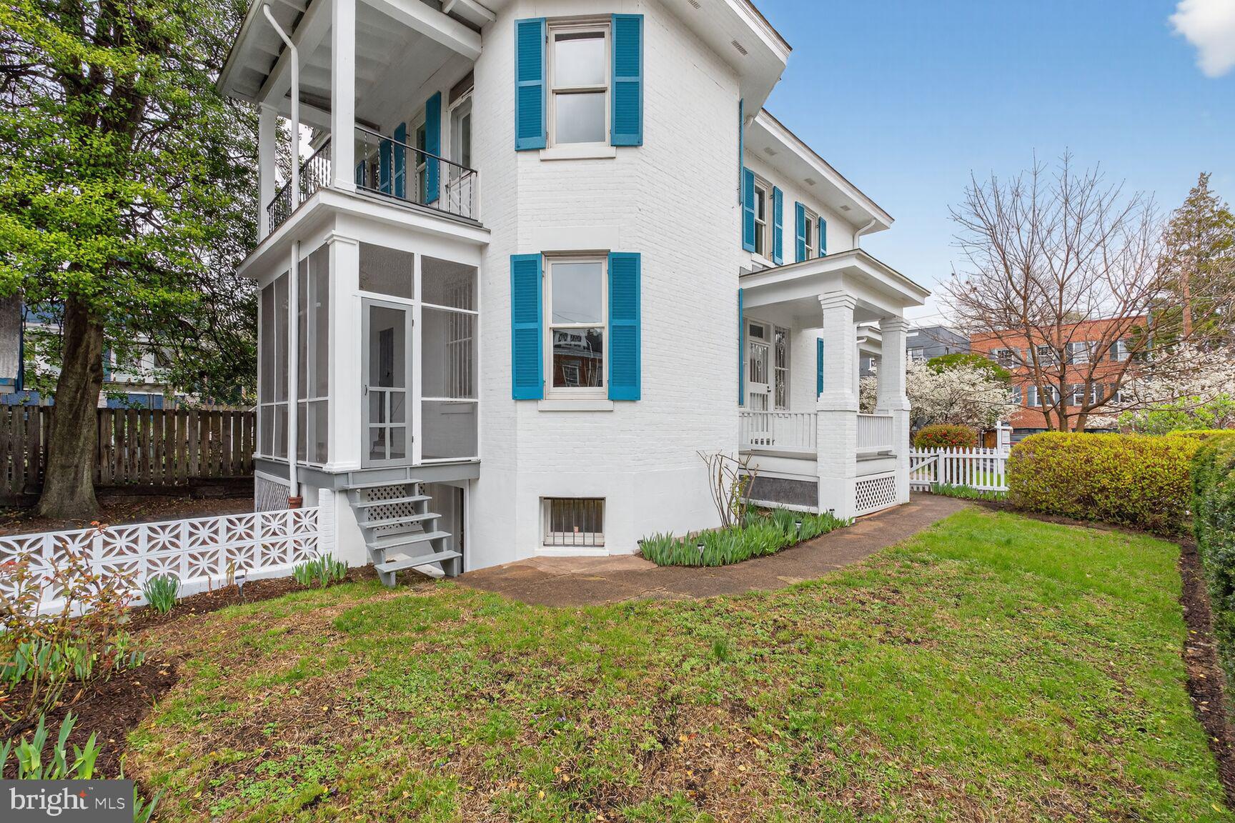 2322 37th Street Northwest Washington, DC 20007 - Photo 34 of 51