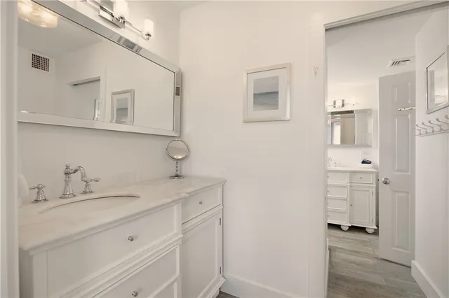 $3,050 | 38 Pope Street, Unit 2, Newport, RI 02840