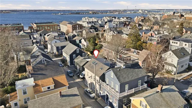 $3,050 | 38 Pope Street, Unit 2, Newport, RI 02840