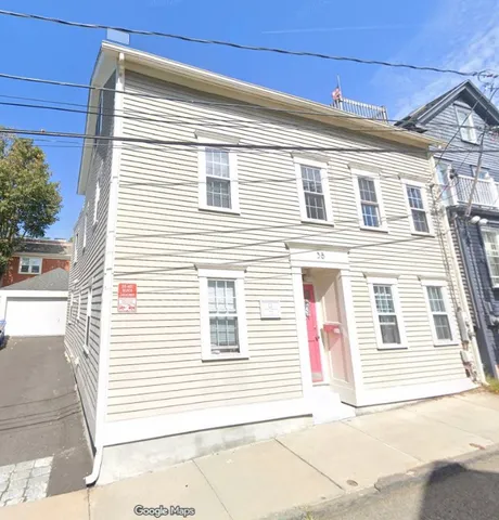 $3,050 | 38 Pope Street, Unit 2, Newport, RI 02840