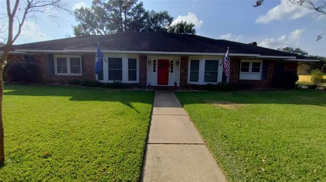 $314,600 | 4800 Westgarden Boulevard, Alexandria, LA 71303
